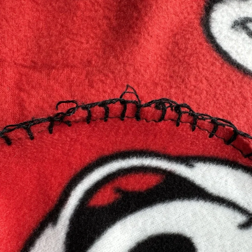 Disney Red/White/Black Mickey Mouse Face Throw Blanket 39 X 49 Inch